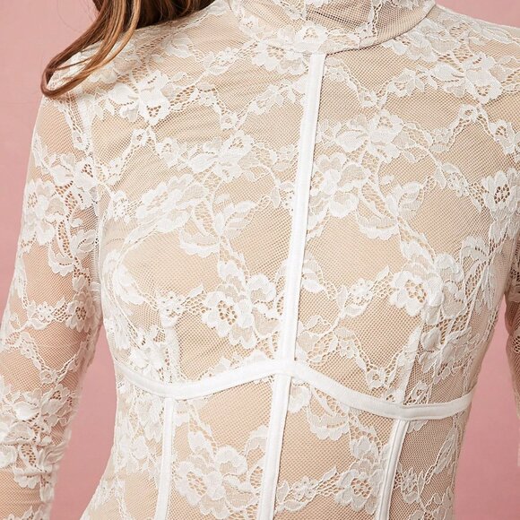 White Elegant Women's Sweet Floral Lace Sexy Dress - Picture 3 of 7